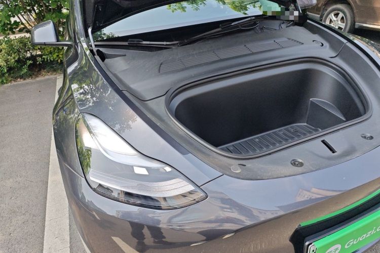 Used Tesla Model Y 2024 Rear-Wheel-Drive Version Engine Bay Right