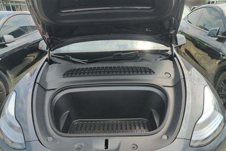Used Tesla Model Y 2024 Rear-Wheel-Drive Version Engine Bay