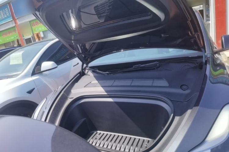 Used Tesla Model Y 2024 Rear-Wheel-Drive Version Engine Bay