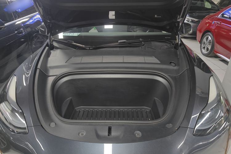Used Tesla Model Y 2024 Rear-Wheel-Drive Version Engine Bay