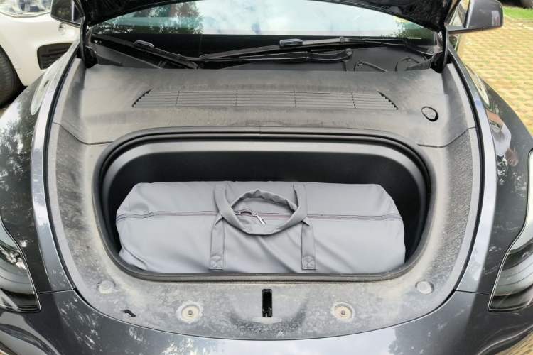 Used Tesla Model Y 2024 Rear-Wheel-Drive Version Engine Bay