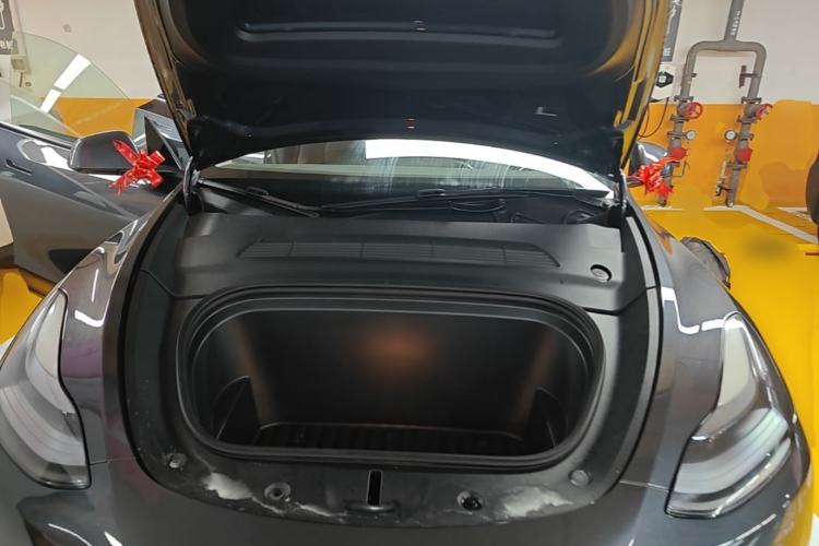 Used Tesla Model Y 2024 Rear-Wheel-Drive Version Engine Bay