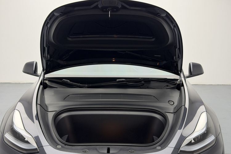 Used Tesla Model Y 2024 Rear-Wheel-Drive Version Engine Bay