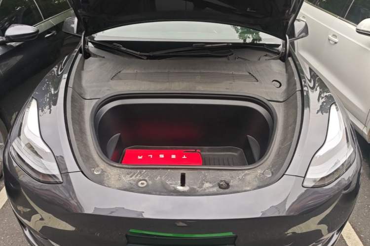 Used Tesla Model Y 2024 Rear-Wheel-Drive Version Engine Bay