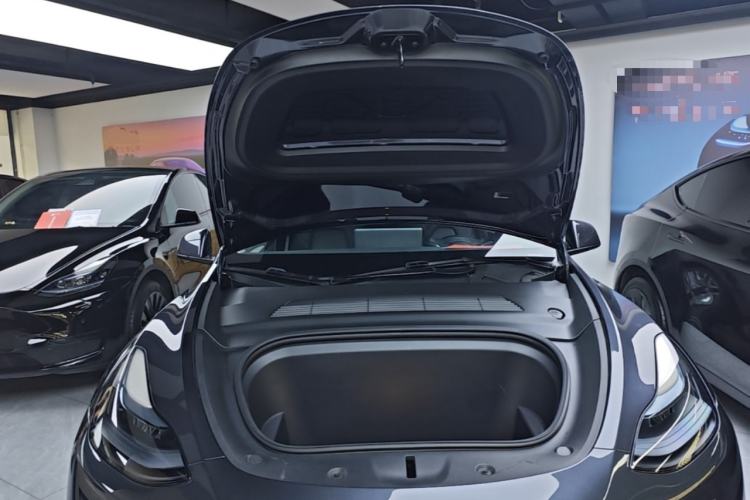 Used Tesla Model Y 2024 Rear-Wheel-Drive Version Engine Bay