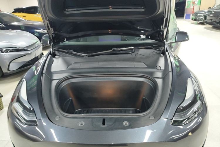 Used Tesla Model Y 2024 Rear-Wheel-Drive Version Engine Bay