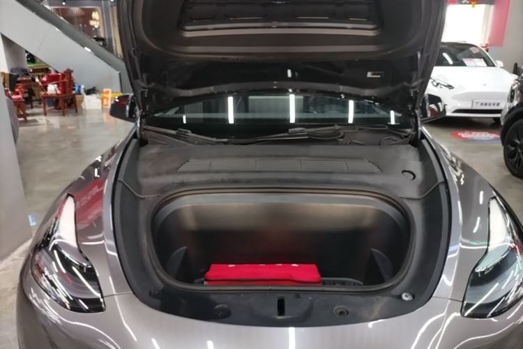Used Tesla Model Y 2024 Rear-Wheel-Drive Version Engine Bay