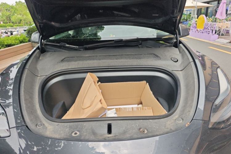 Used Tesla Model Y 2024 Rear-Wheel-Drive Version Engine Bay