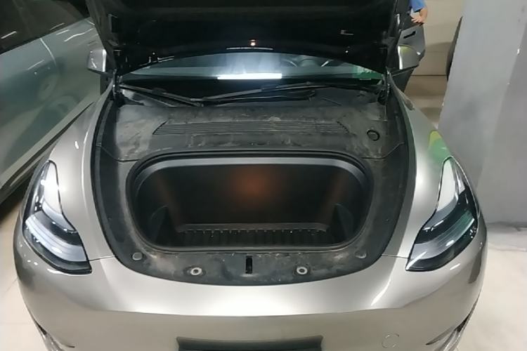 Used Tesla Model Y 2024 Rear-Wheel-Drive Version Engine Bay