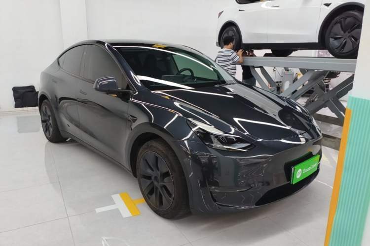 Used Tesla Model Y 2024 Long-Range All-Wheel-Drive Version Exterior 1