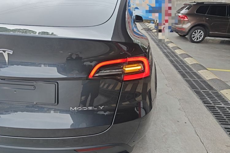 Used Tesla Model Y 2024 Rear-Wheel-Drive Version Exterior 1
