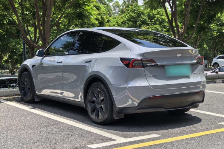 Used Tesla Model Y 2024 Long-Range All-Wheel-Drive Version Exterior 1