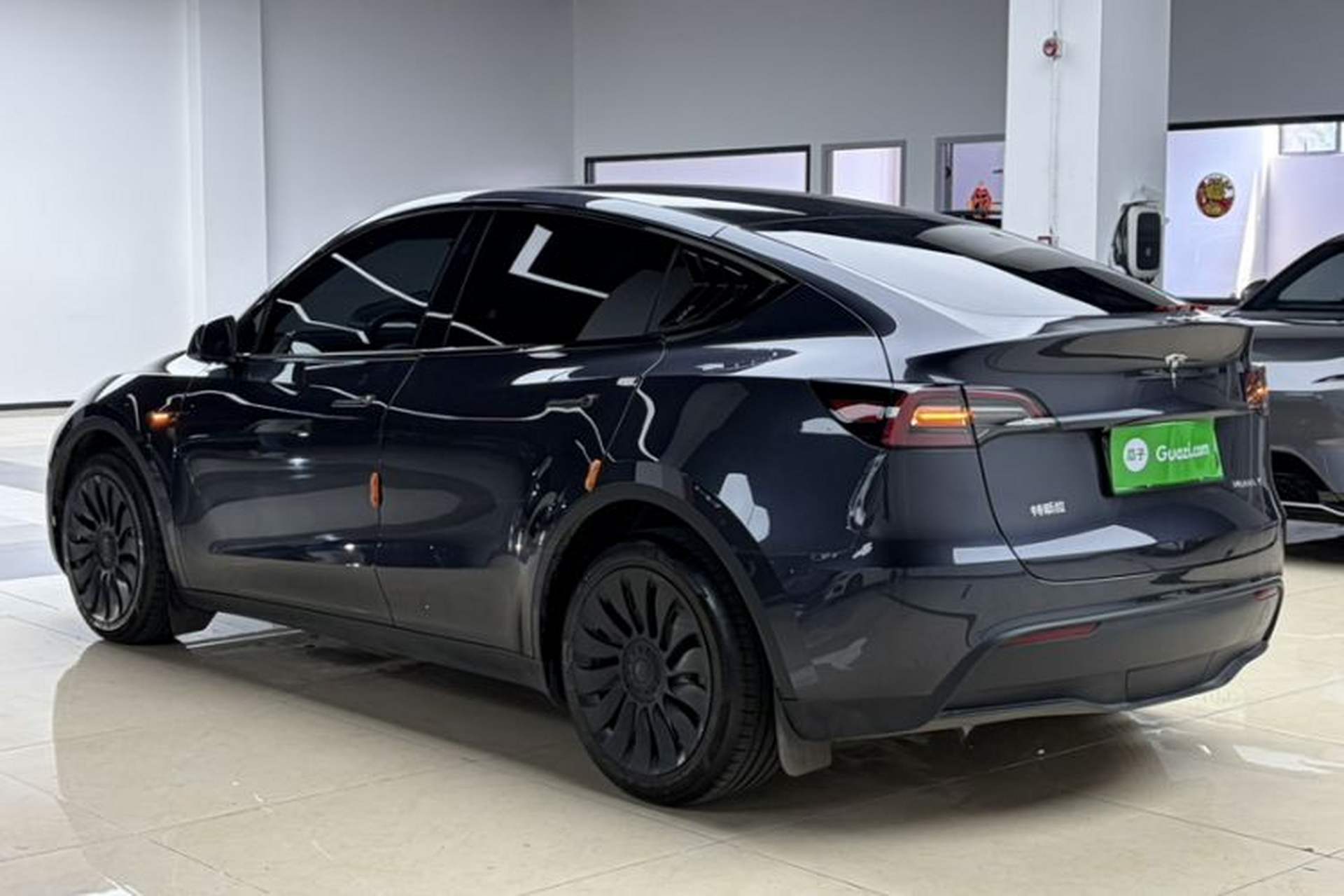 Used Tesla Model Y 2024 Long-Range All-Wheel-Drive Version Exterior 1