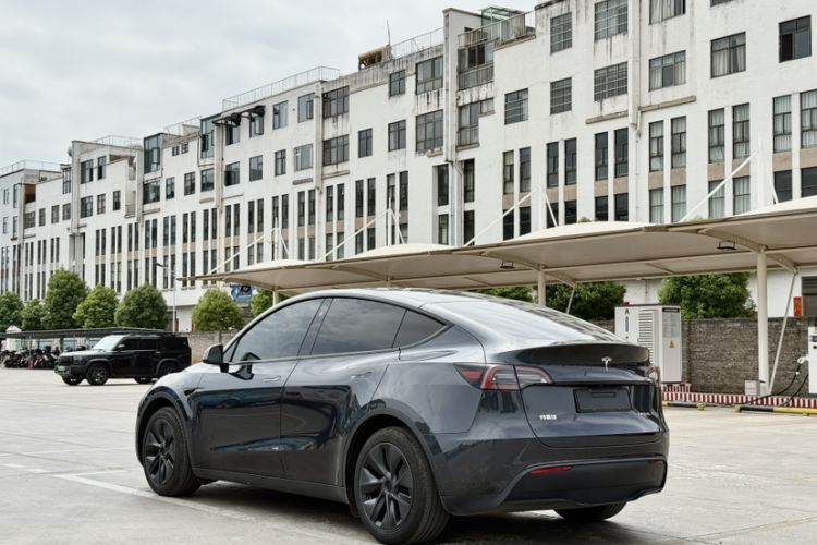 Used Tesla Model Y 2024 Rear-Wheel-Drive Version Exterior 1