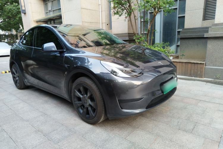 Used Tesla Model Y 2024 Rear-Wheel-Drive Version Exterior 1