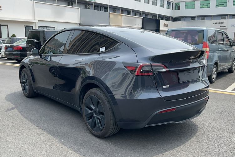 Used Tesla Model Y 2024 Long-Range All-Wheel-Drive Version Exterior 1