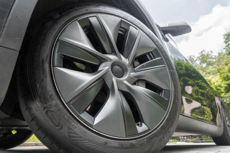 Used Tesla Model Y 2024 Rear-Wheel-Drive Version Exterior 10
