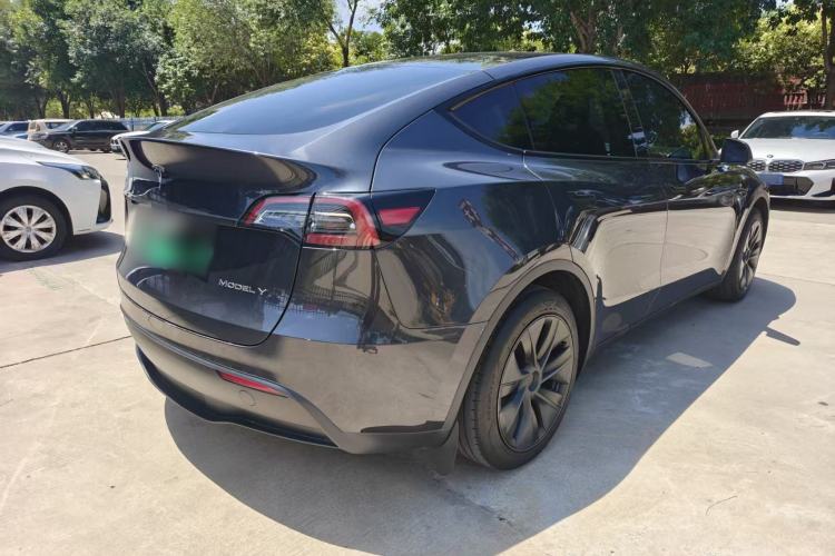 Used Tesla Model Y 2024 Rear-Wheel-Drive Version Exterior 10