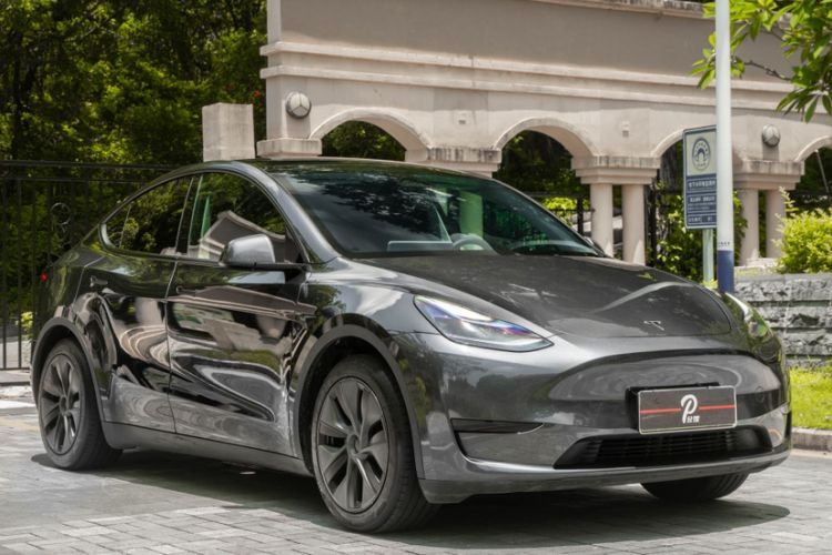 Used Tesla Model Y 2024 Rear-Wheel-Drive Version Exterior 11