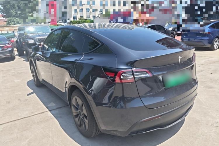 Used Tesla Model Y 2024 Rear-Wheel-Drive Version Exterior 2