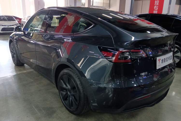 Used Tesla Model Y 2024 Rear-Wheel-Drive Version Exterior 2