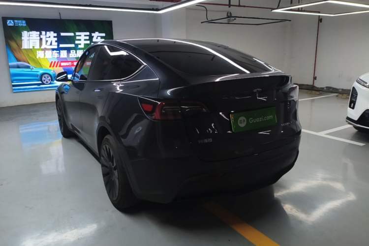 Used Tesla Model Y 2024 Long-Range All-Wheel-Drive Version Exterior 2