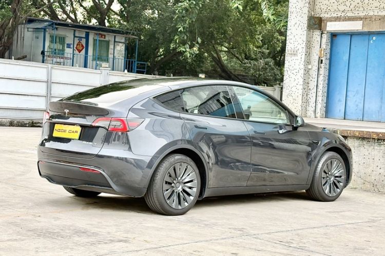 Used Tesla Model Y 2024 Rear-Wheel-Drive Version Exterior 2