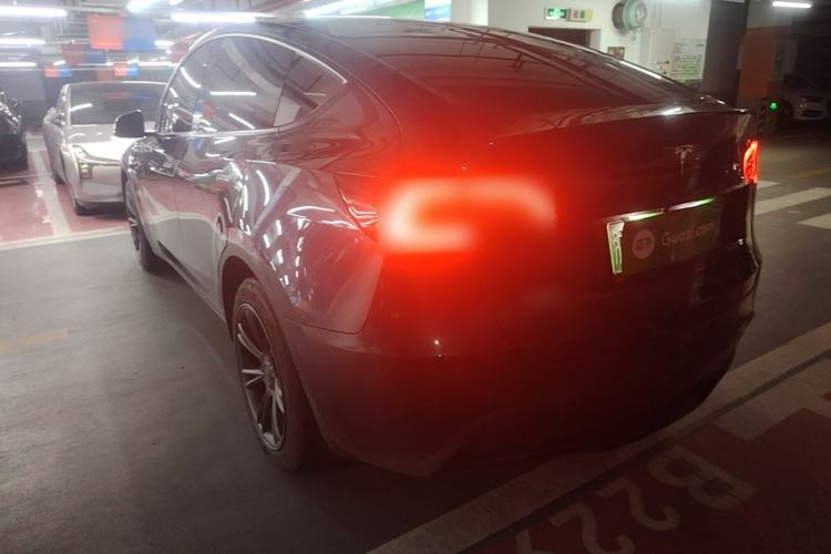 Used Tesla Model Y 2024 Rear-Wheel-Drive Version Exterior 2