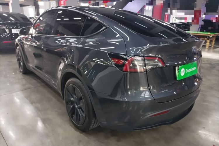 Used Tesla Model Y 2024 Rear-Wheel-Drive Version Exterior 2