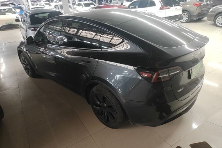 Used Tesla Model Y 2024 Rear-Wheel-Drive Version Exterior 2