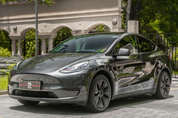 Used Tesla Model Y 2024 Rear-Wheel-Drive Version Exterior 2