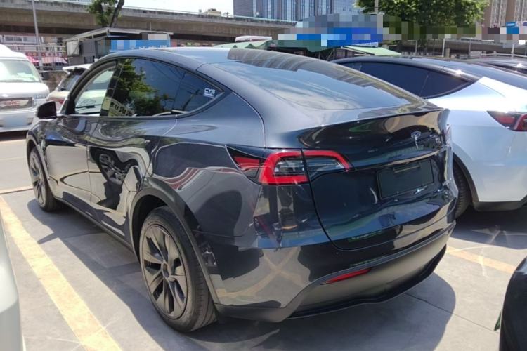 Used Tesla Model Y 2024 Rear-Wheel-Drive Version Exterior 2