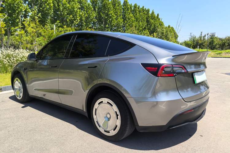 Used Tesla Model Y 2024 Rear-Wheel-Drive Version Exterior 2