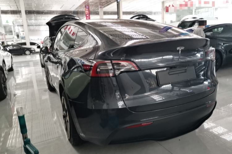 Used Tesla Model Y 2024 Rear-Wheel-Drive Version Exterior 2
