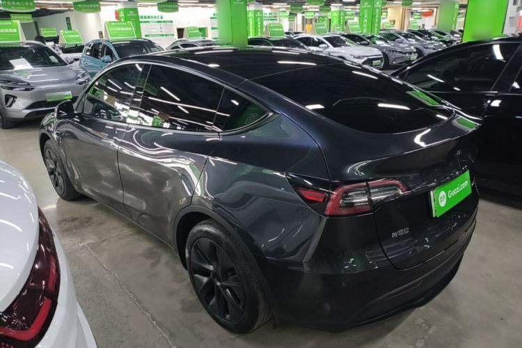 Used Tesla Model Y 2024 Rear-Wheel-Drive Version Exterior 2
