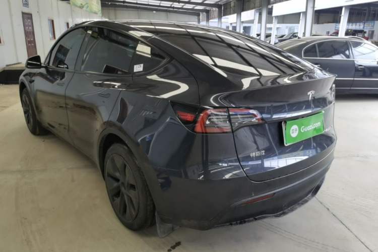 Used Tesla Model Y 2024 Rear-Wheel-Drive Version Exterior 2