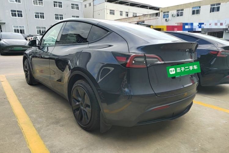 Used Tesla Model Y 2024 Rear-Wheel-Drive Version Exterior 2