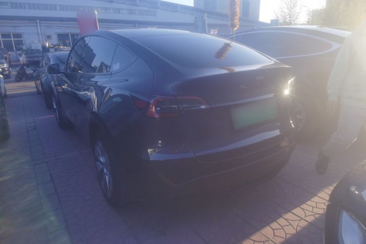 Used Tesla Model Y 2024 Rear-Wheel-Drive Version Exterior 2