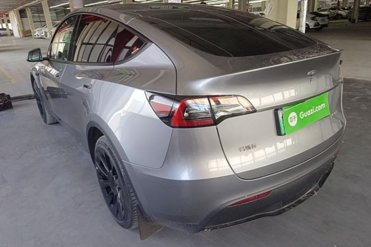 Used Tesla Model Y 2024 Long-Range All-Wheel-Drive Version Exterior 2