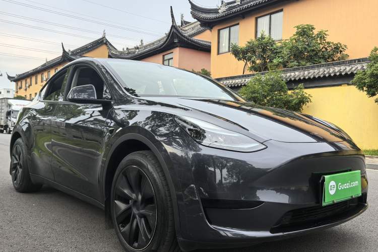 Used Tesla Model Y 2024 Rear-Wheel-Drive Version Exterior 2
