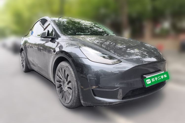 Used Tesla Model Y 2024 Long-Range All-Wheel-Drive Version Exterior 2