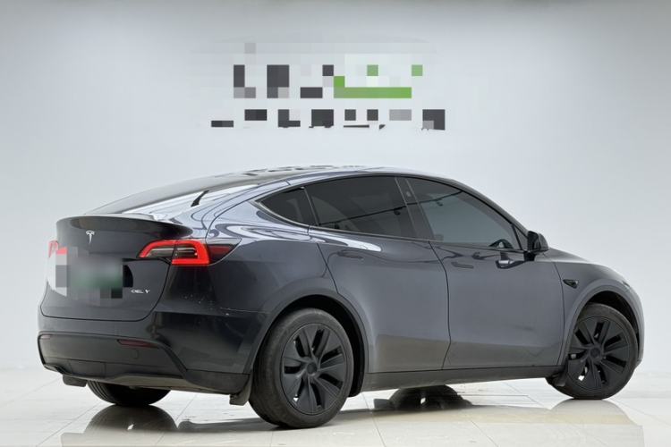 Used Tesla Model Y 2024 Rear-Wheel-Drive Version Exterior 2