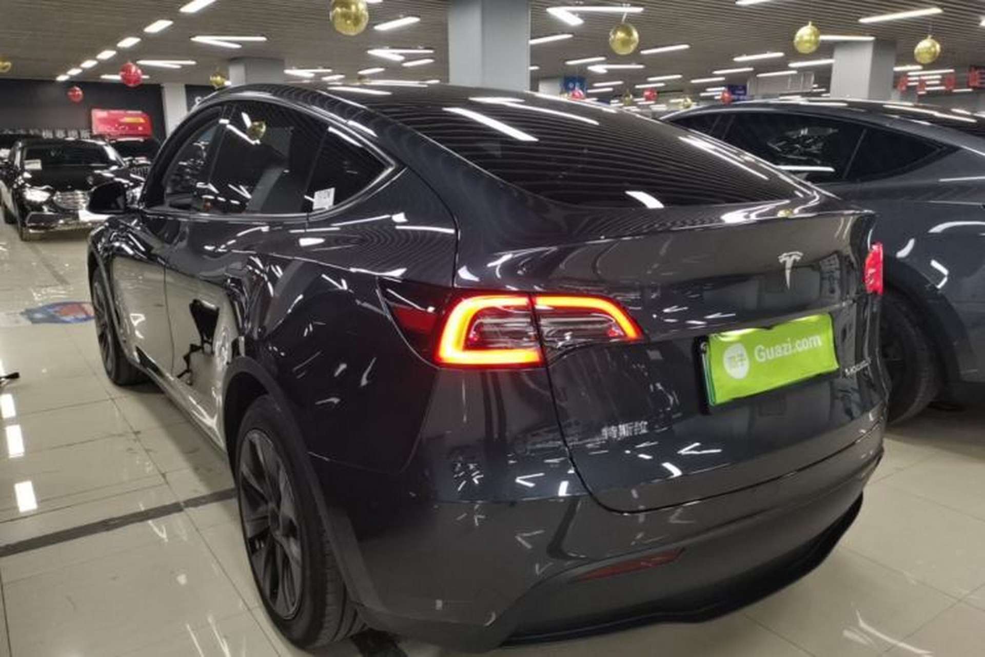 Used Tesla Model Y 2024 Rear-Wheel-Drive Version Exterior 2