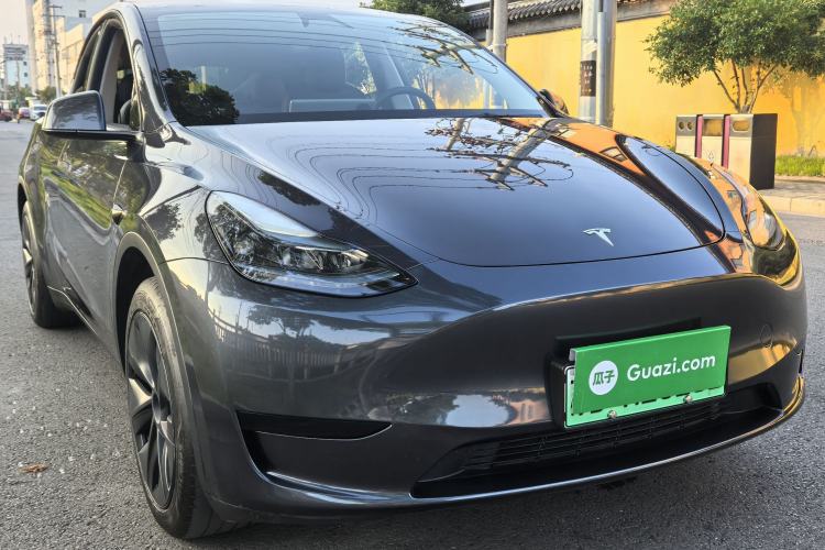 Used Tesla Model Y 2024 Rear-Wheel-Drive Version Exterior 3