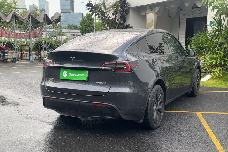 Used Tesla Model Y 2024 Long-Range All-Wheel-Drive Version Exterior 3