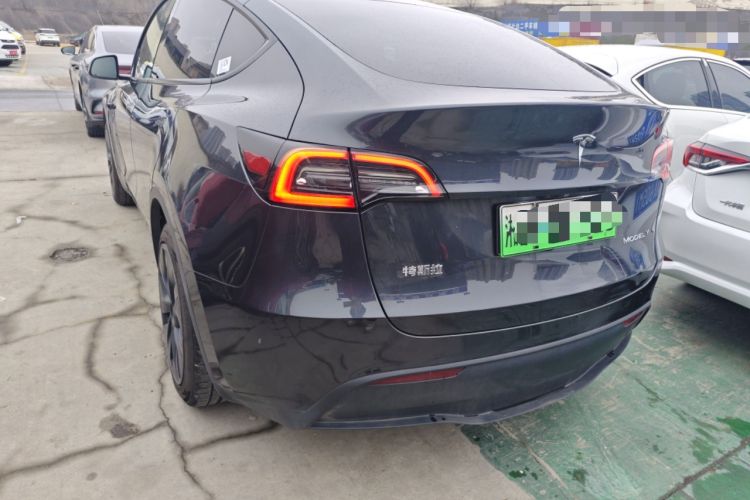 Used Tesla Model Y 2024 Rear-Wheel-Drive Version Exterior 3