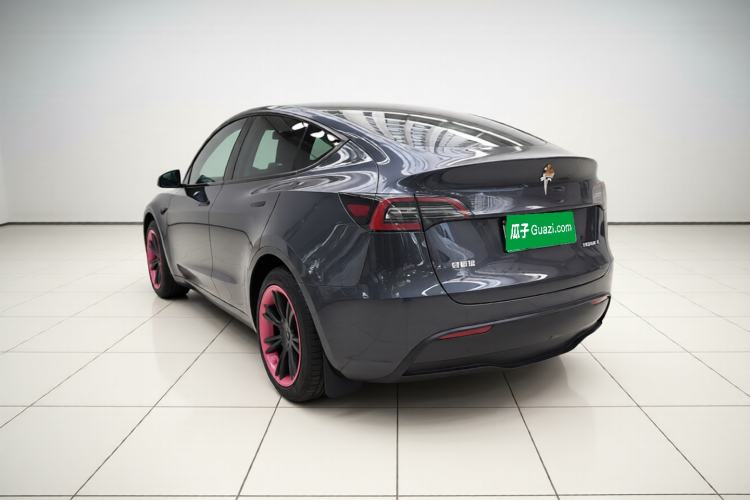 Used Tesla Model Y 2024 Rear-Wheel-Drive Version Exterior 3
