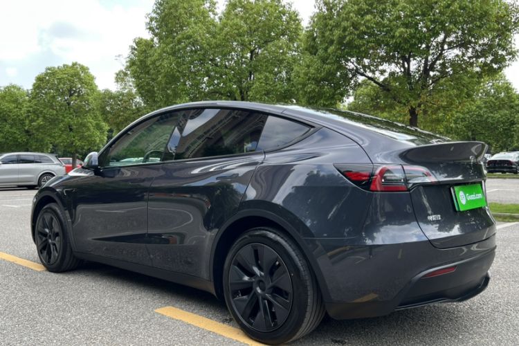 Used Tesla Model Y 2024 Rear-Wheel-Drive Version Exterior 3