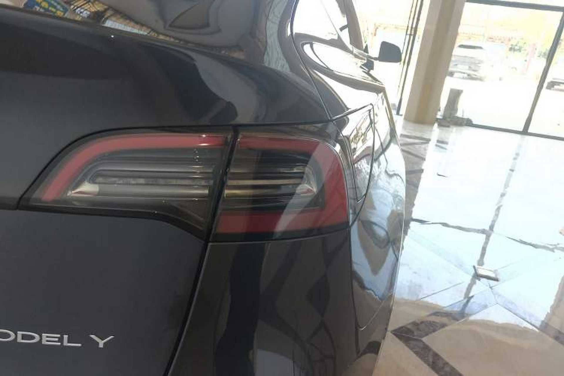 Used Tesla Model Y 2024 Rear-Wheel-Drive Version Exterior 3