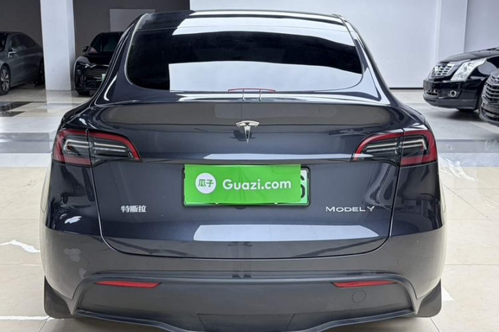 Used Tesla Model Y 2024 Long-Range All-Wheel-Drive Version Exterior 3